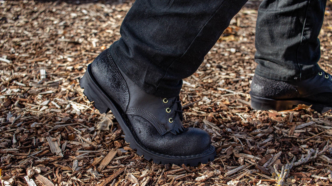 10 JK Boots Reviews From People With Unexpected Jobs
