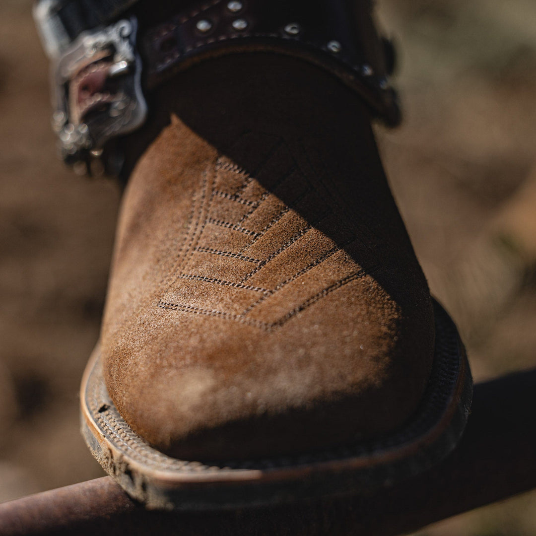 The Buck - Dune Waxed Suede