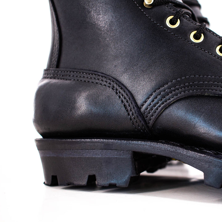 close up of the Heel and side stiching